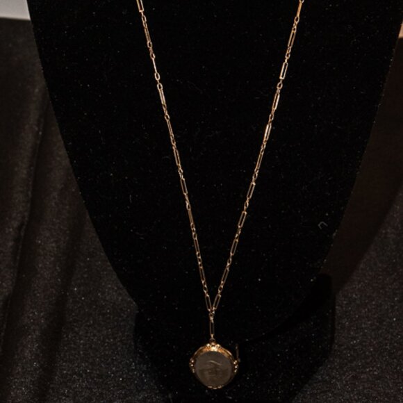 "J" Initial pendant on 18" Box chain Gold tone - Picture 1 of 2